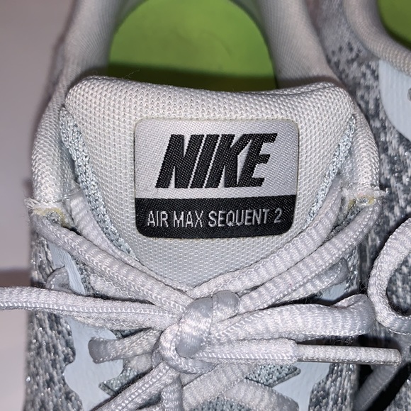 Nike Airmax sneakers sequent 2 gray and white size 9 1/2 - Picture 3 of 9